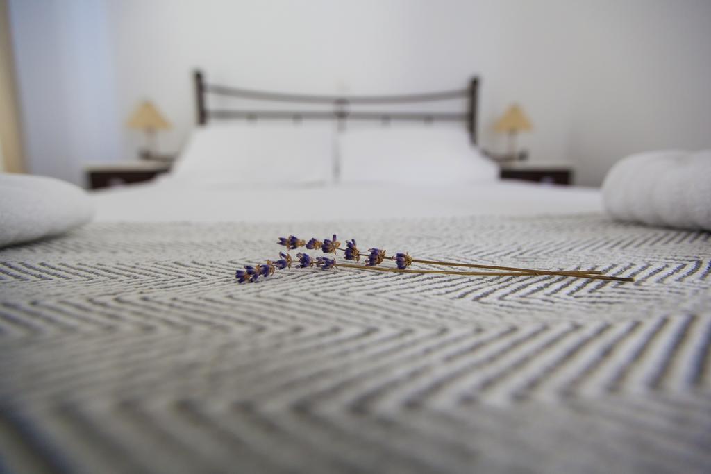 Astarti Apartments Livadi  Chambre photo